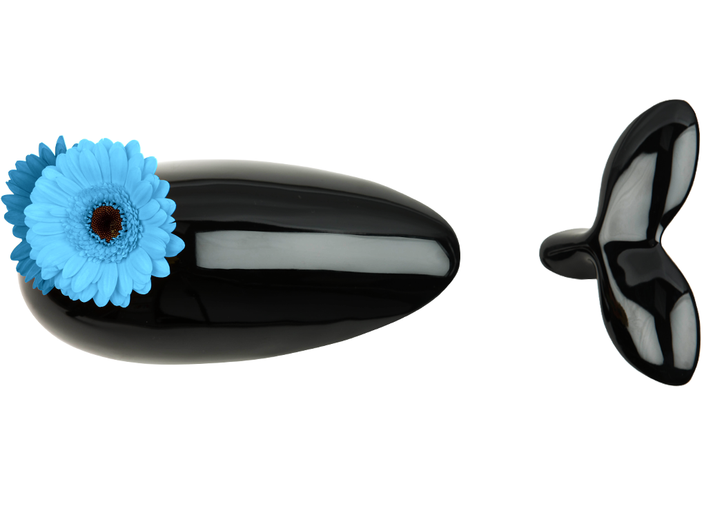 Mobi porcelain whale vase in black with blue flower by THABTO